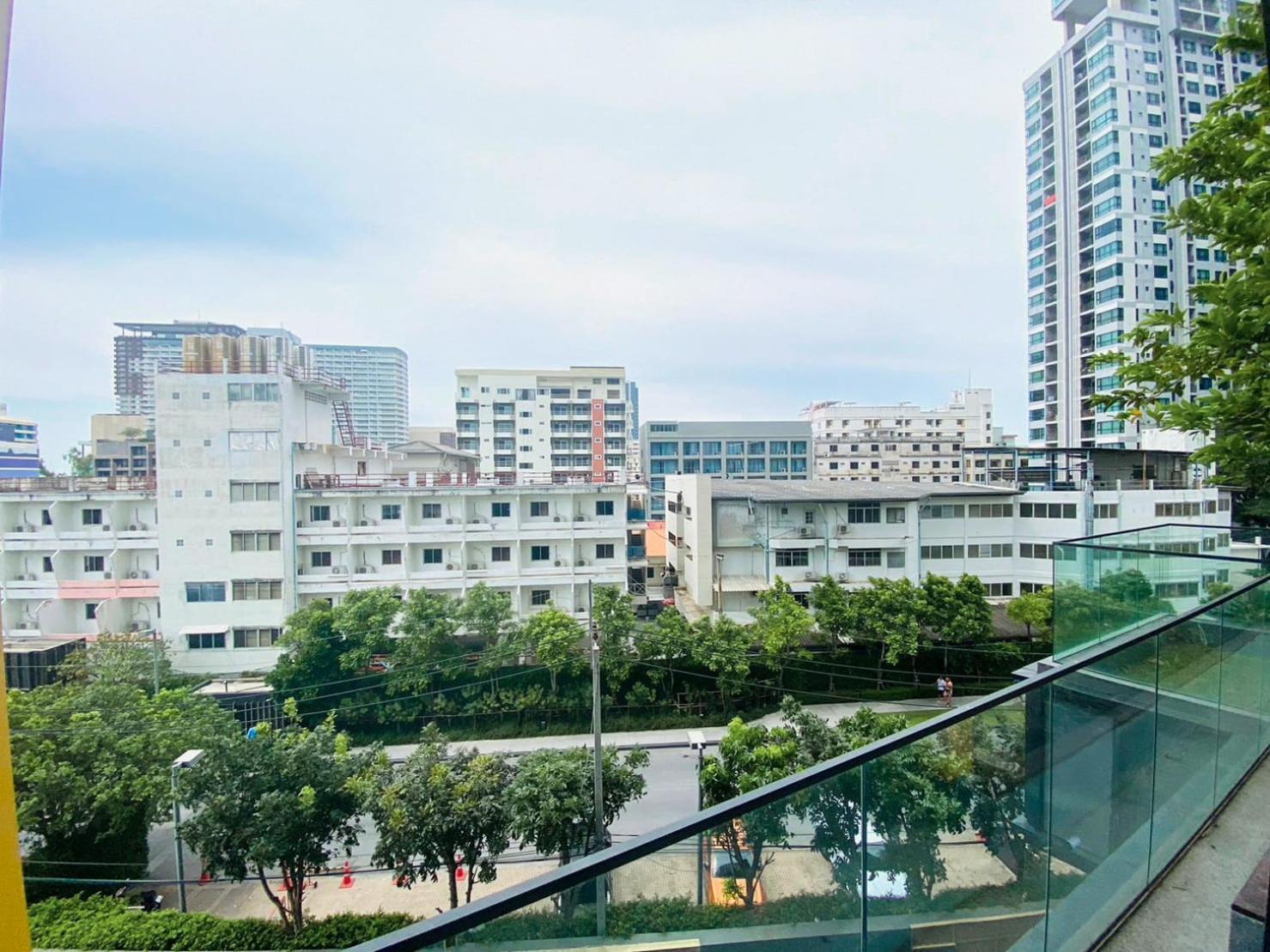 Edge Central Pattaya Vip Condo Kültér fotó